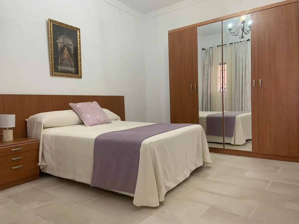 Apartamento Con Patio Delantero contacts